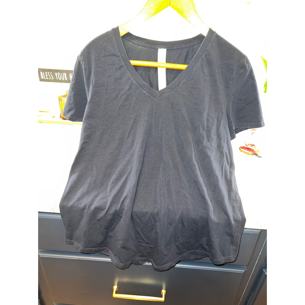 LululemonLove Tee V-Neck Navy Blue Pima Cotton Short Sleeve Shirt Size 8 LW3EYKS